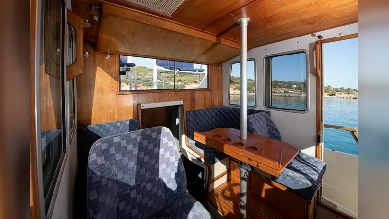 Inside the Targa 27 cabin